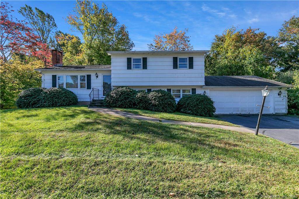 214 Deerfield Drive - Photo 1