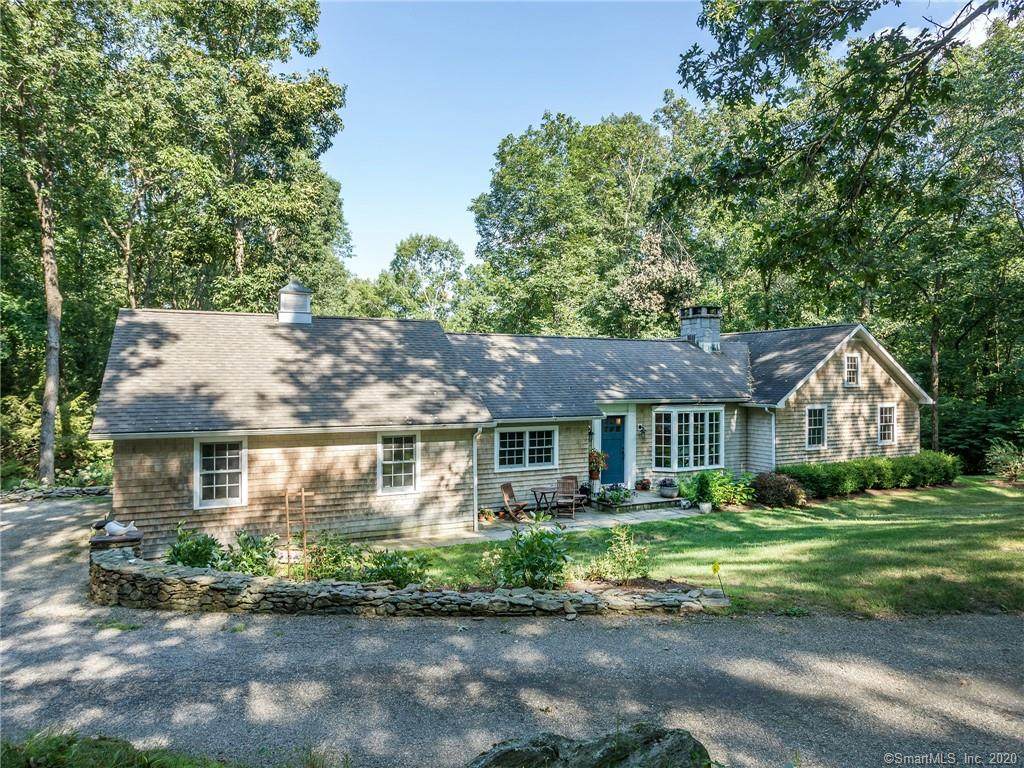 32 Jonathan Drive - Photo 1