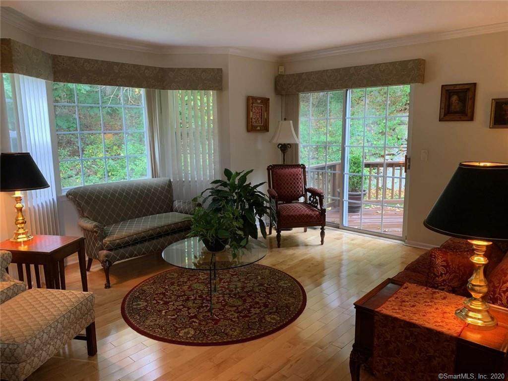 615 Foxboro Drive - Photo 1