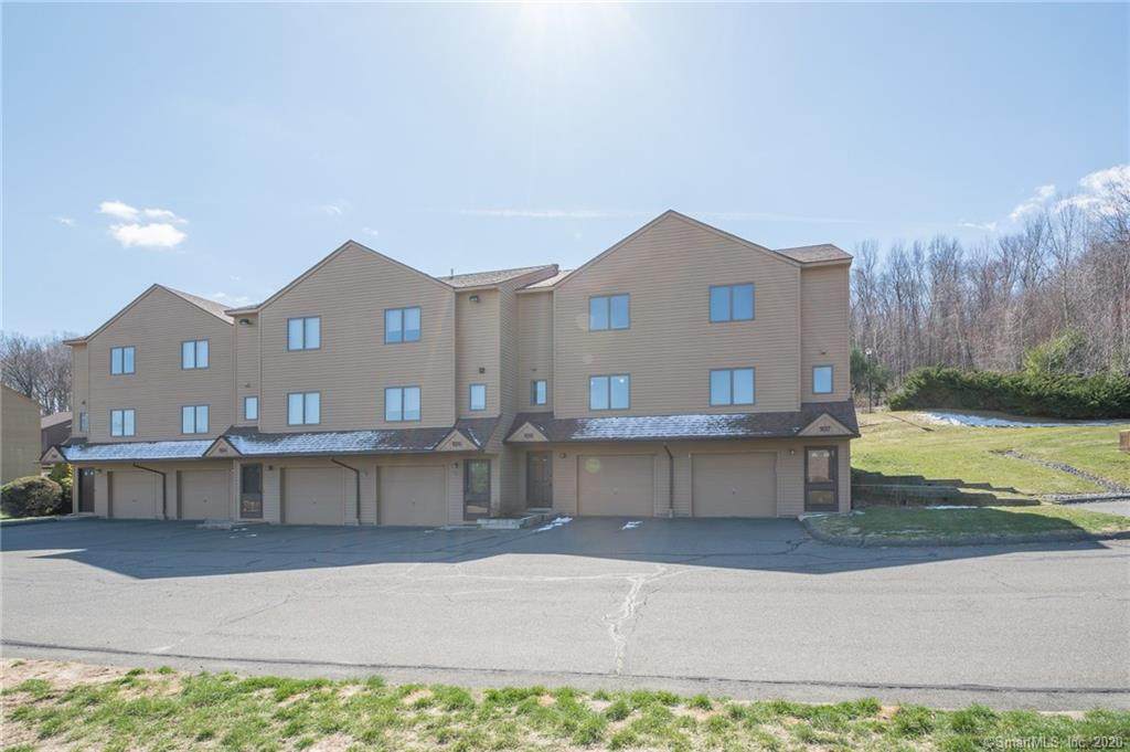 489 Wolcott Street - Photo 1