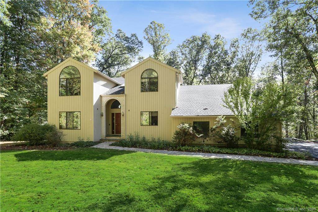 8 Douglas Lane - Photo 1