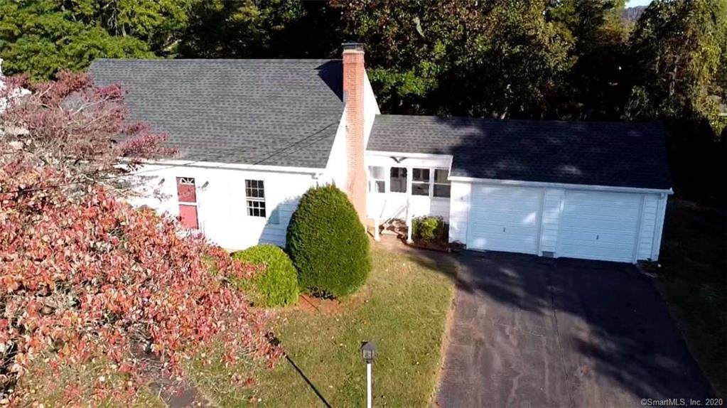 95 Maple Avenue - Photo 1