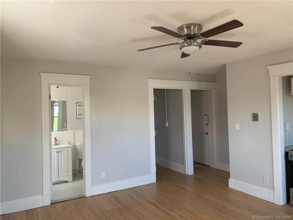 100 Howe Street - Photo 1