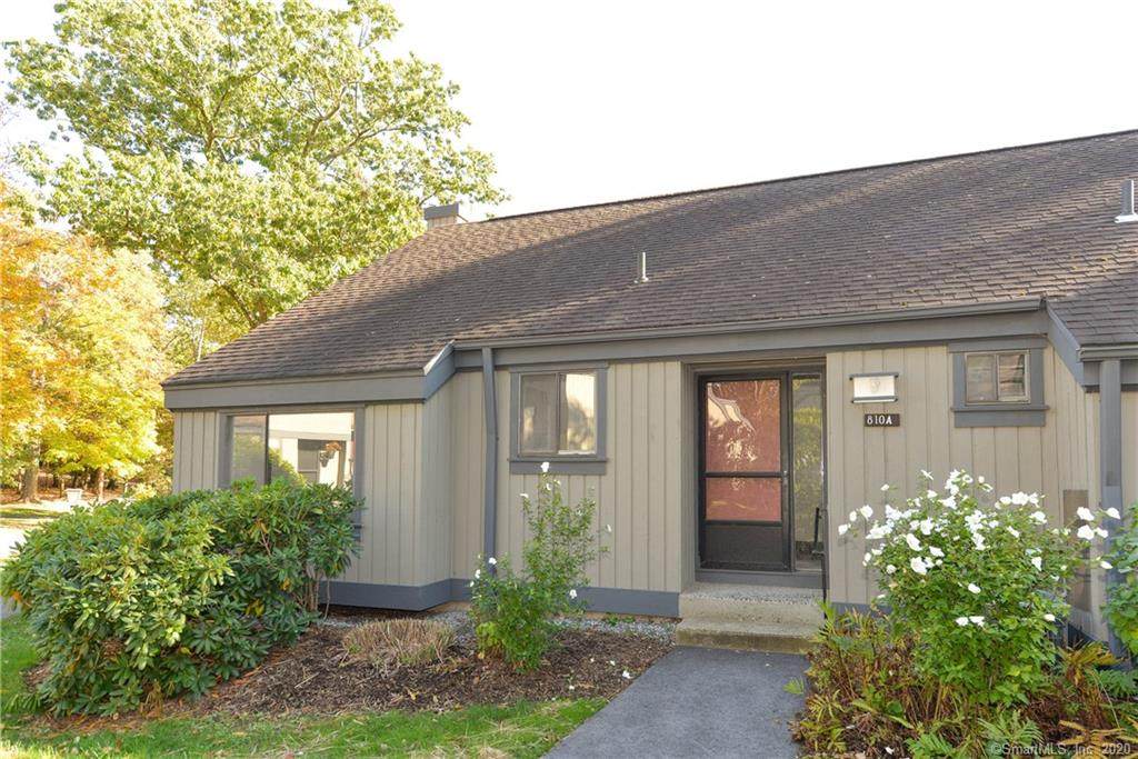 810 Heritage Village - Photo 1