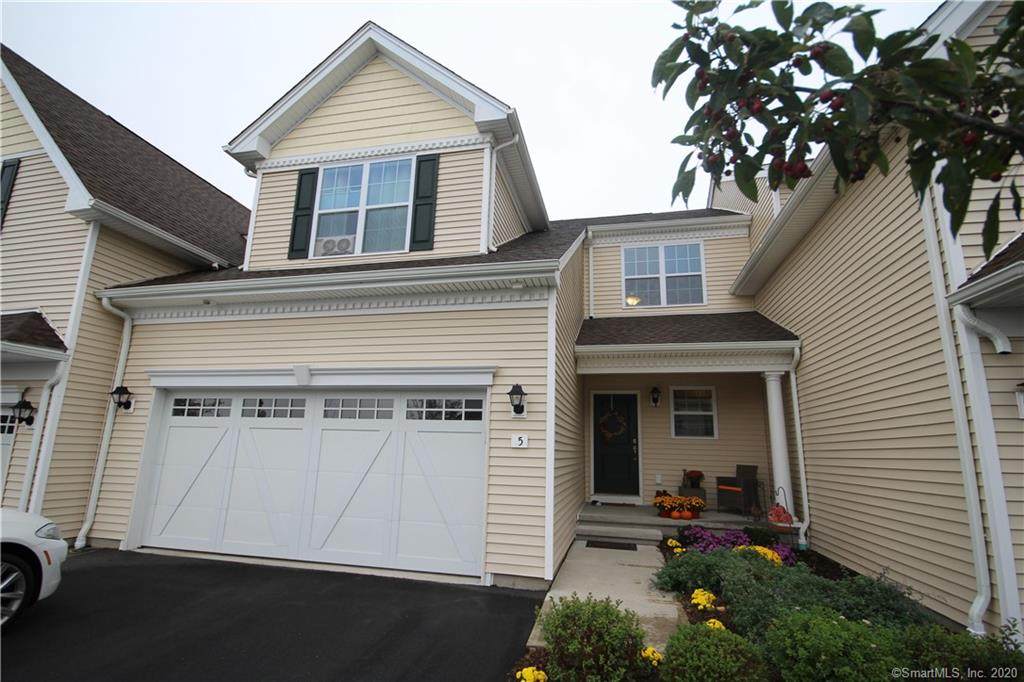 5 Hickory Drive - Photo 1