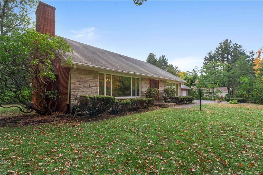 24 Bidwell Parkway - Photo 1