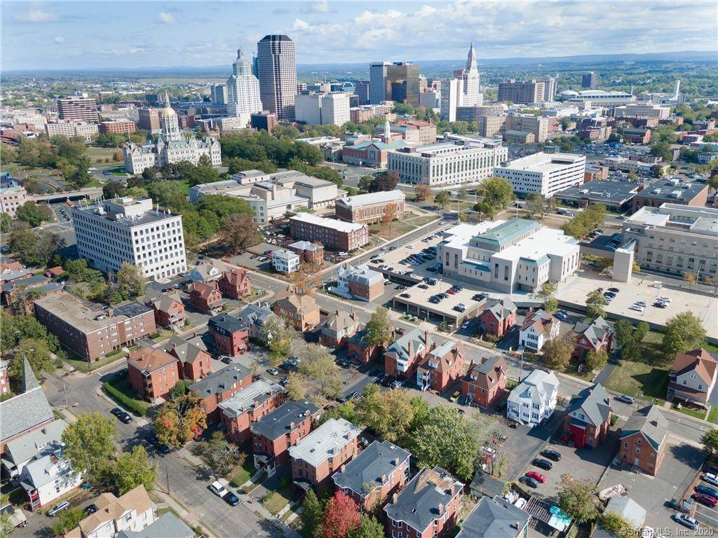 39 Russ Street - Photo 1
