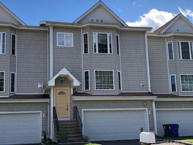 245 Castle Avenue - Photo 1