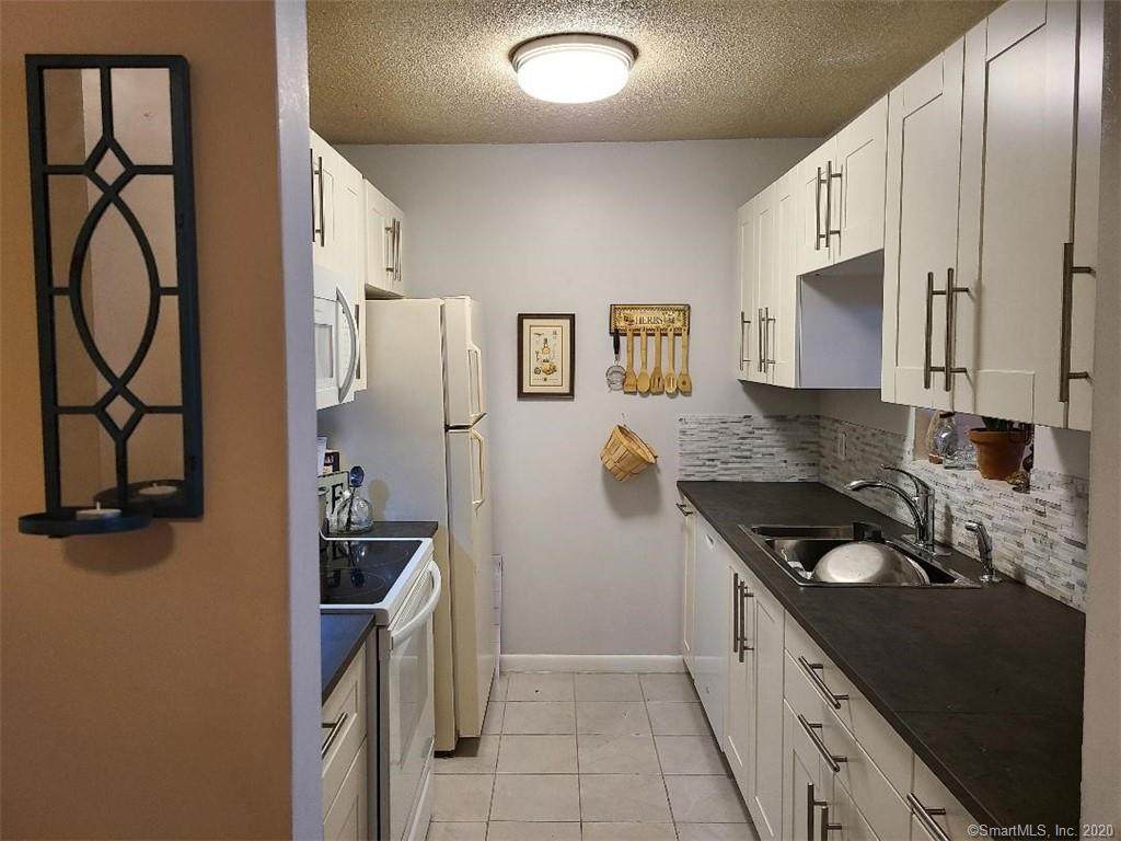 17 Apache Drive - Photo 1