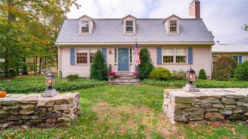 2 Centerwood Drive - Photo 1