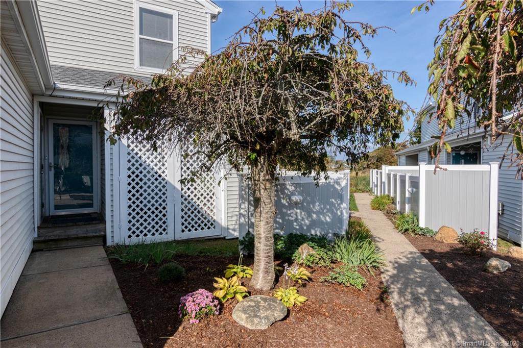 175 End Road - Photo 1