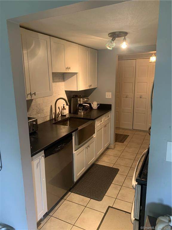 17 Brookwood Drive - Photo 1