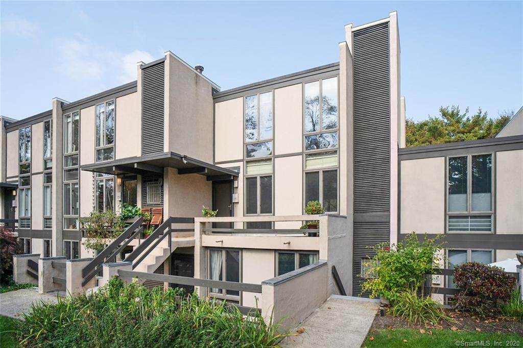 285 Greene Street - Photo 1