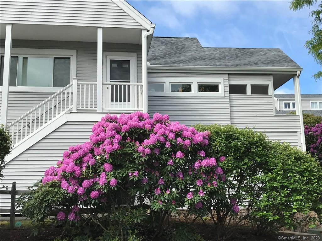 77 Country Place - Photo 1