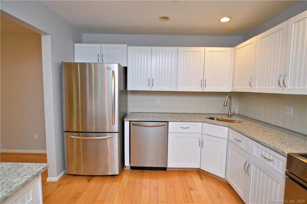 97 Richards Avenue - Photo 1