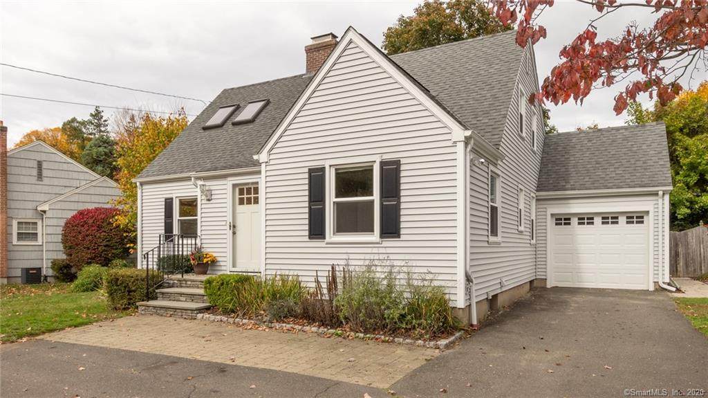 1204 Farmington Avenue - Photo 1