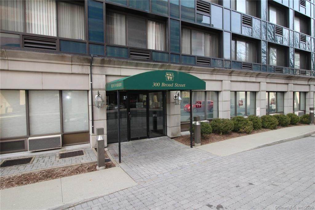 300 Broad Street - Photo 1