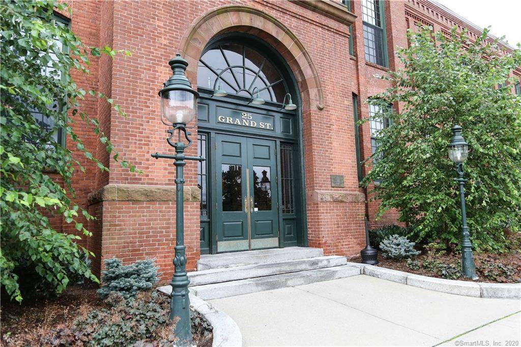 25 Grand Street - Photo 1