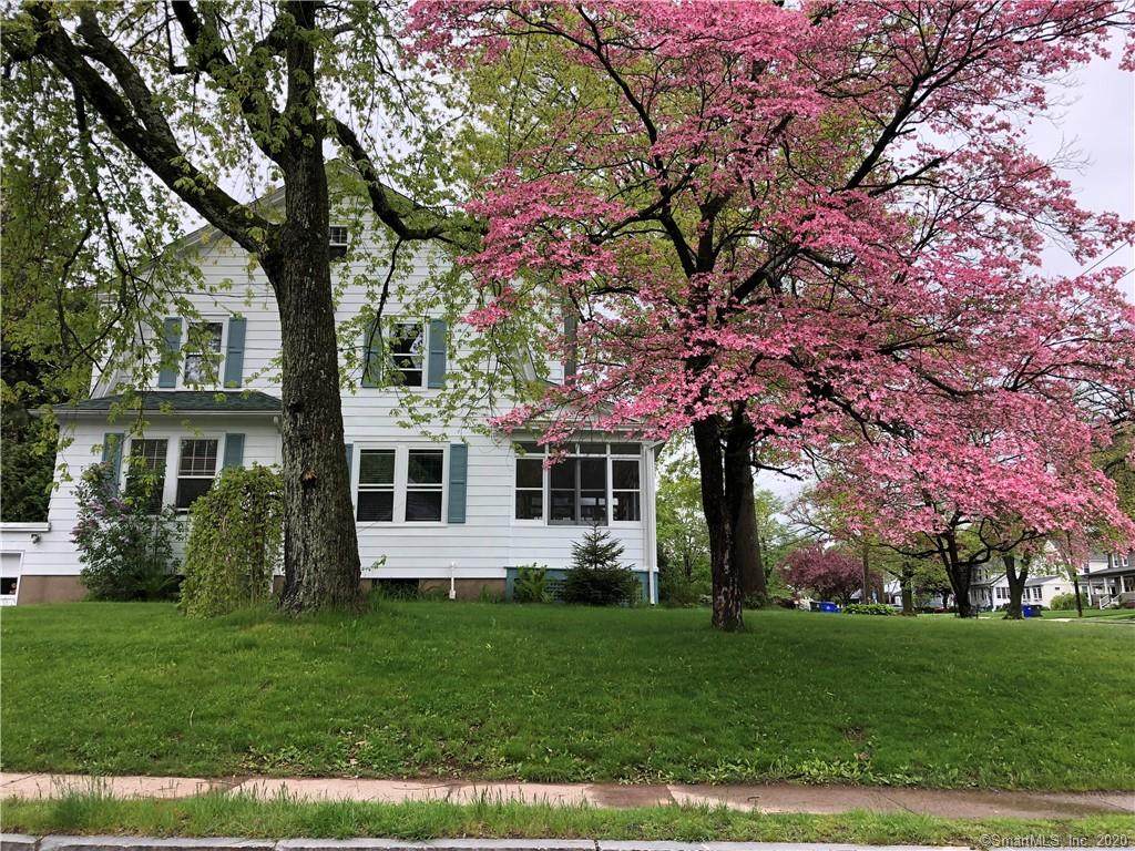 1563 Boulevard - Photo 1