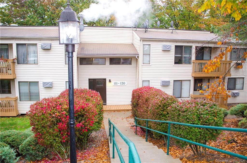 113 Woodland Drive - Photo 1
