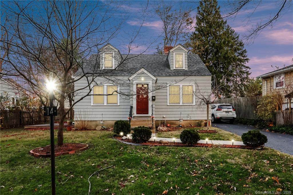 14 Lufberry Lane - Photo 1