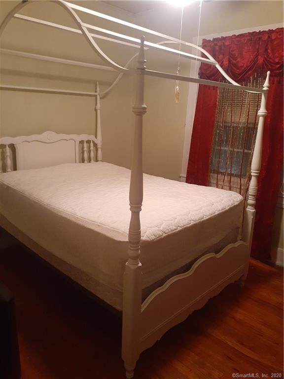 10 Ordinance - Photo 1