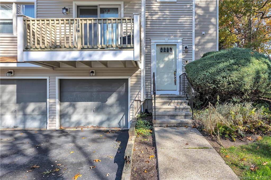 495 Glendale Avenue - Photo 1