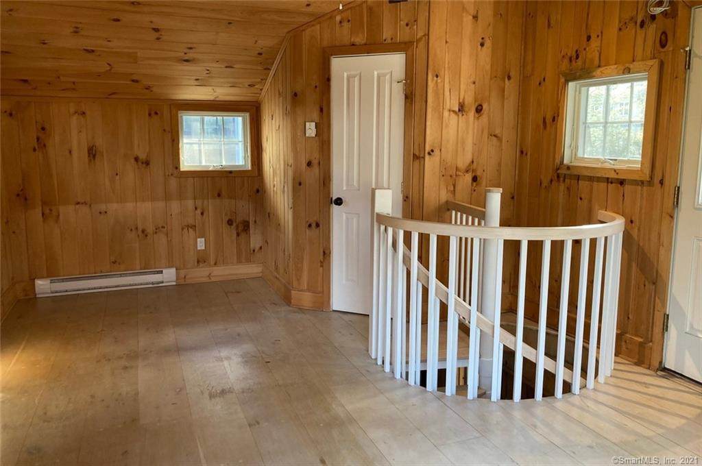 55 1/2 Noroton Avenue - Photo 1