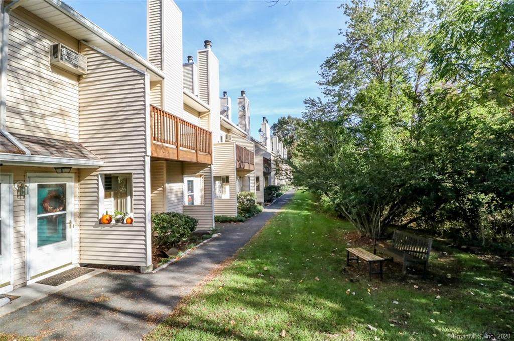 8 Rose Lane - Photo 1