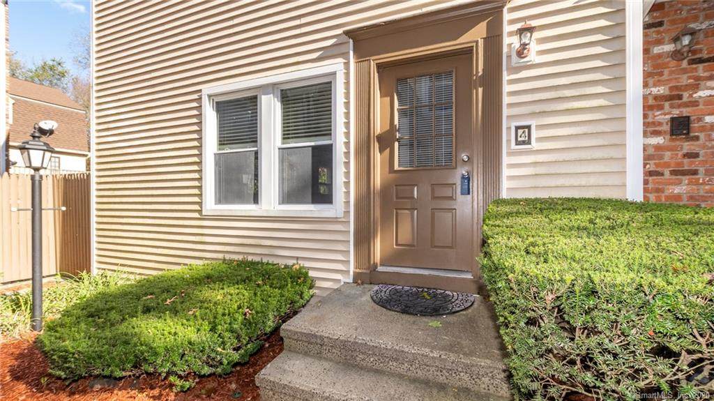 95 Columbus Place - Photo 1