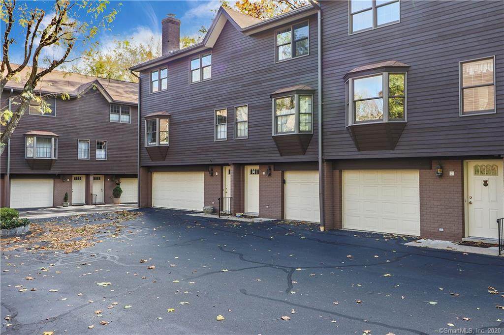 136 Newtown Avenue - Photo 1