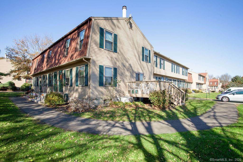 49 Bay Path Way - Photo 1
