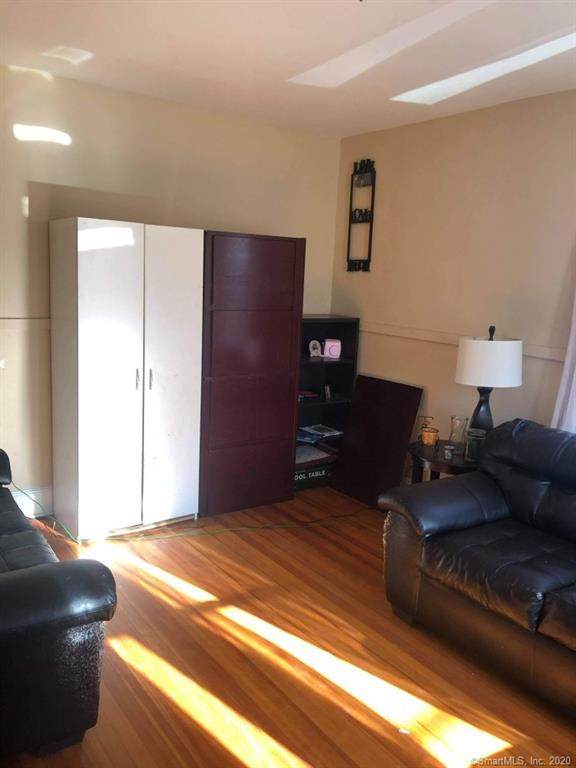 1570 Madison Avenue - Photo 1