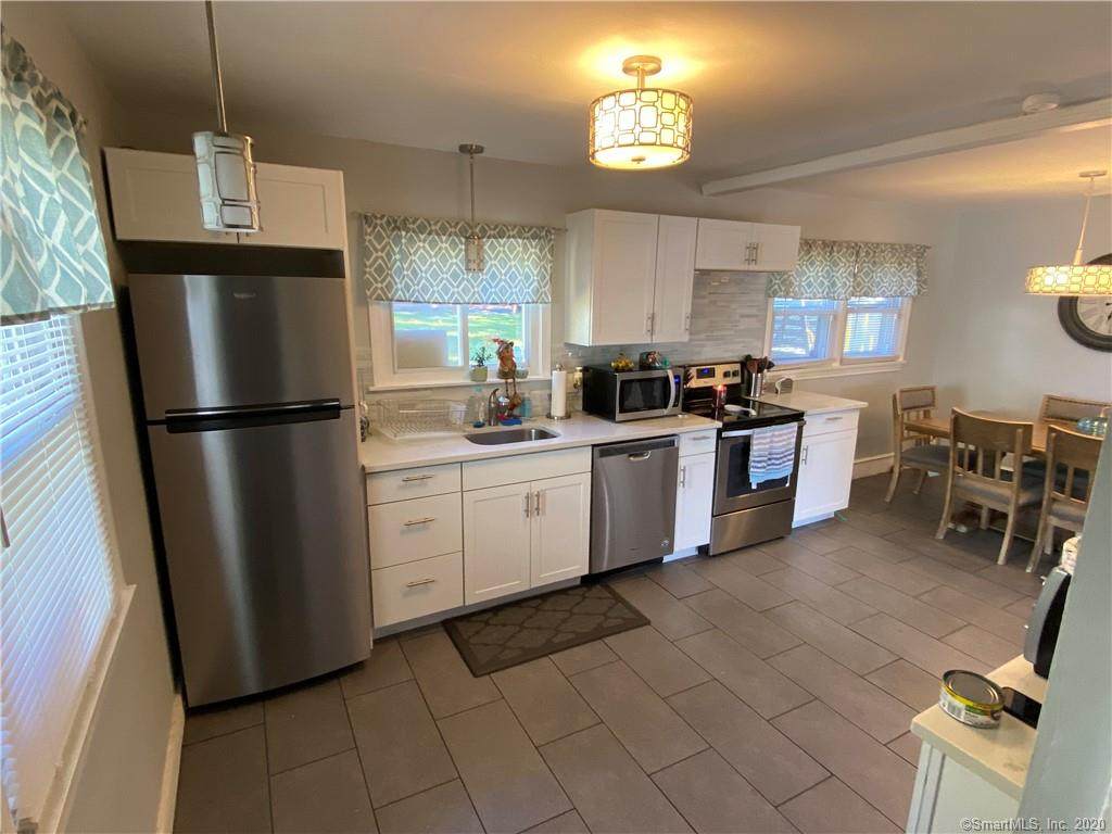 480 Farmington Avenue - Photo 1