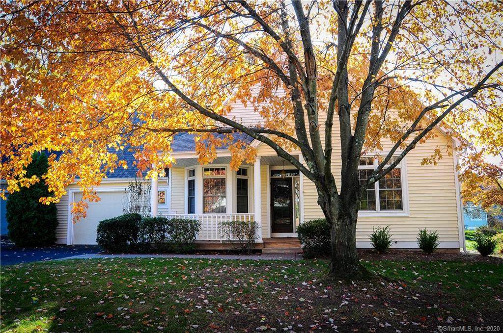 527 Hawthorne Lane - Photo 1