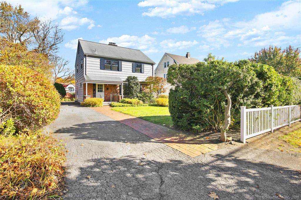 1852 Shippan Avenue - Photo 1