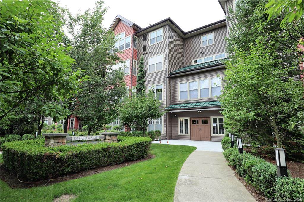 100 Richards Avenue - Photo 1
