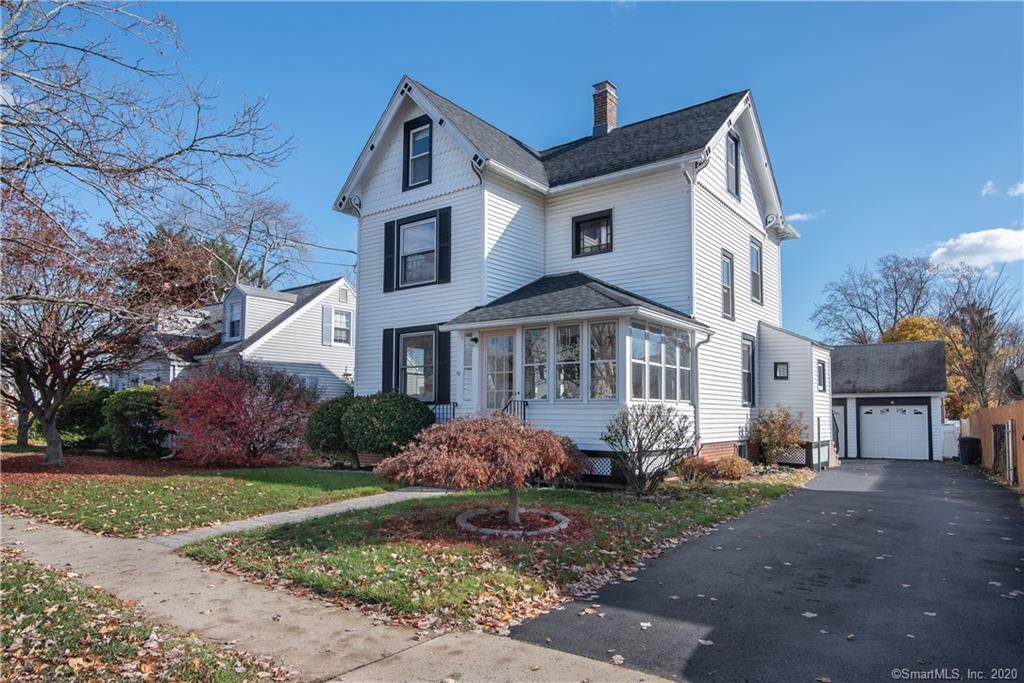 401 Thompson Avenue - Photo 1