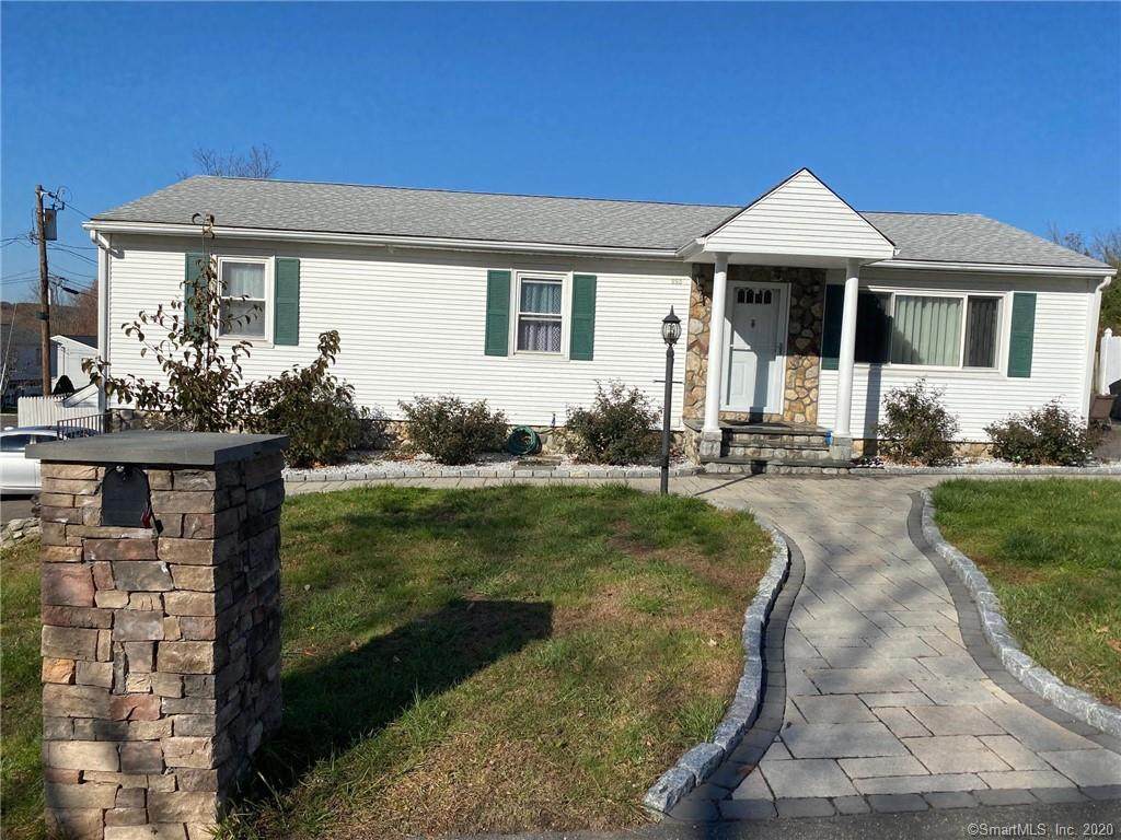 293 Hickory Hill Drive - Photo 1