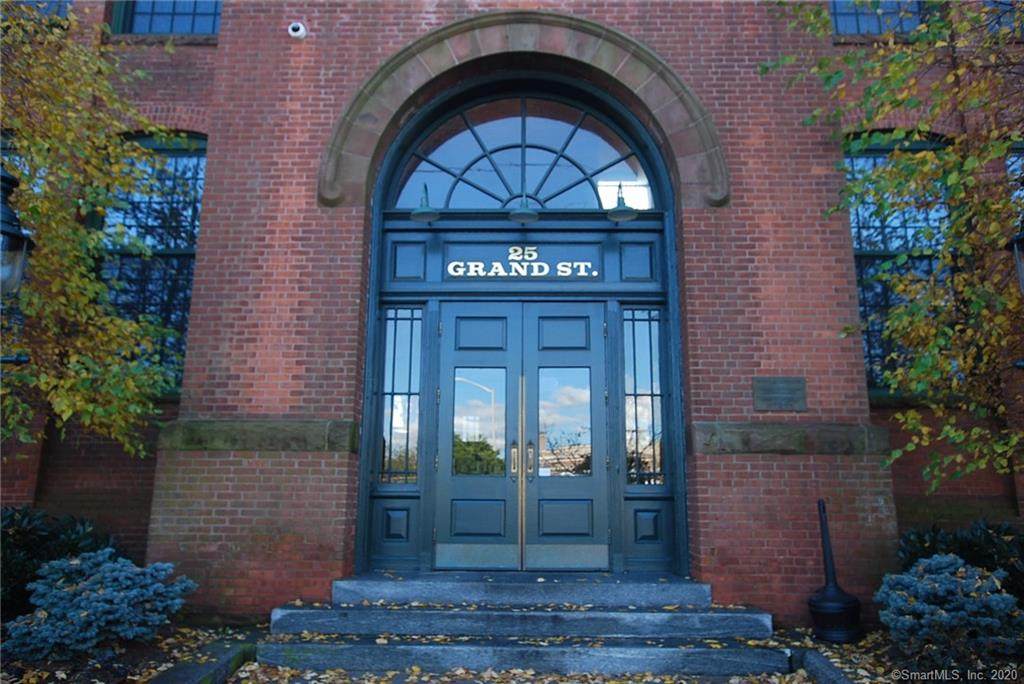 25 Grand Street - Photo 1