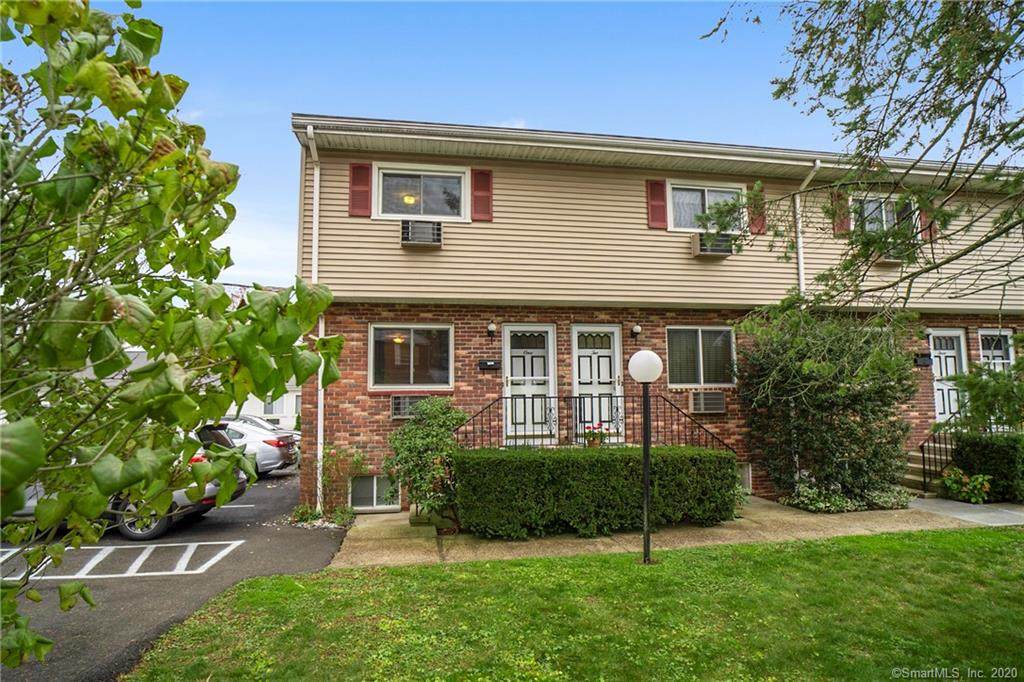 15 Columbus Place - Photo 1