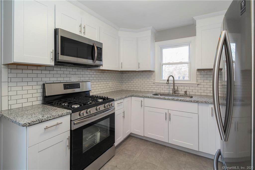 100 Rosette Street - Photo 1