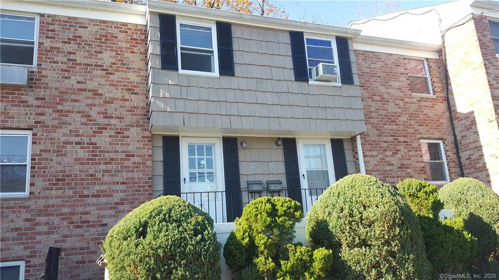 32 Weed Hill Avenue - Photo 1