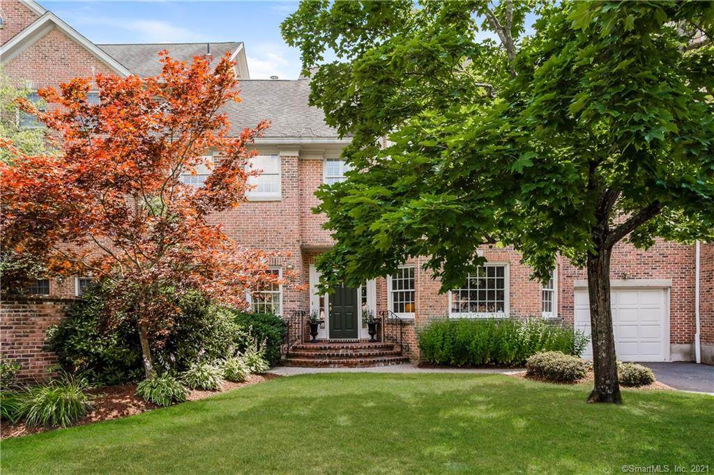 5 Governors Row - Photo 1