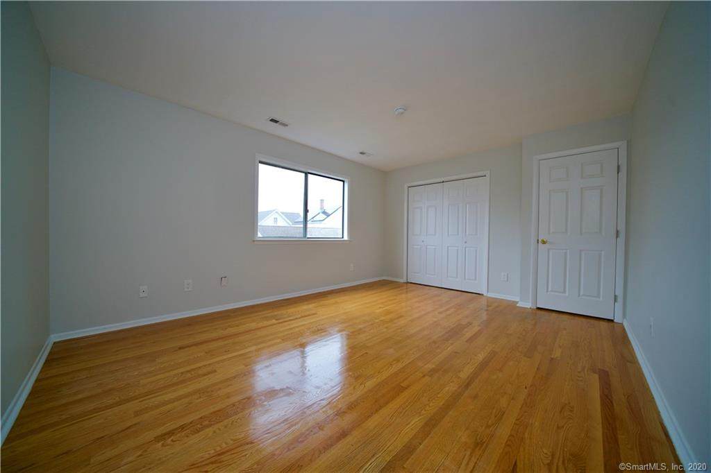 14 Ferris Avenue - Photo 1