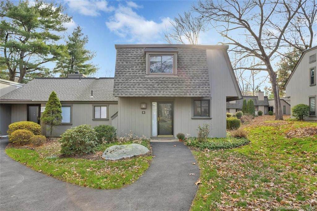 8 Heritage Drive - Photo 1