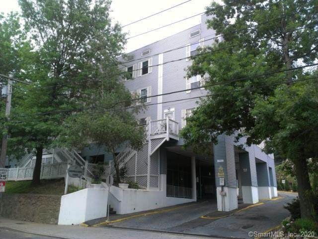 37 Greenwich Avenue - Photo 1