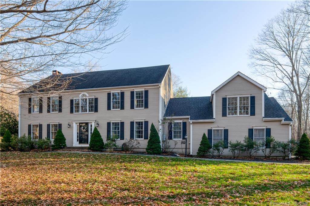 22 Williamsburg Circle - Photo 1