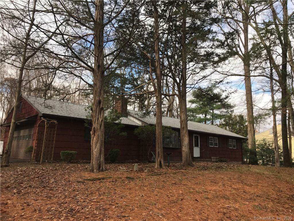 49 Fieldcrest Drive - Photo 1