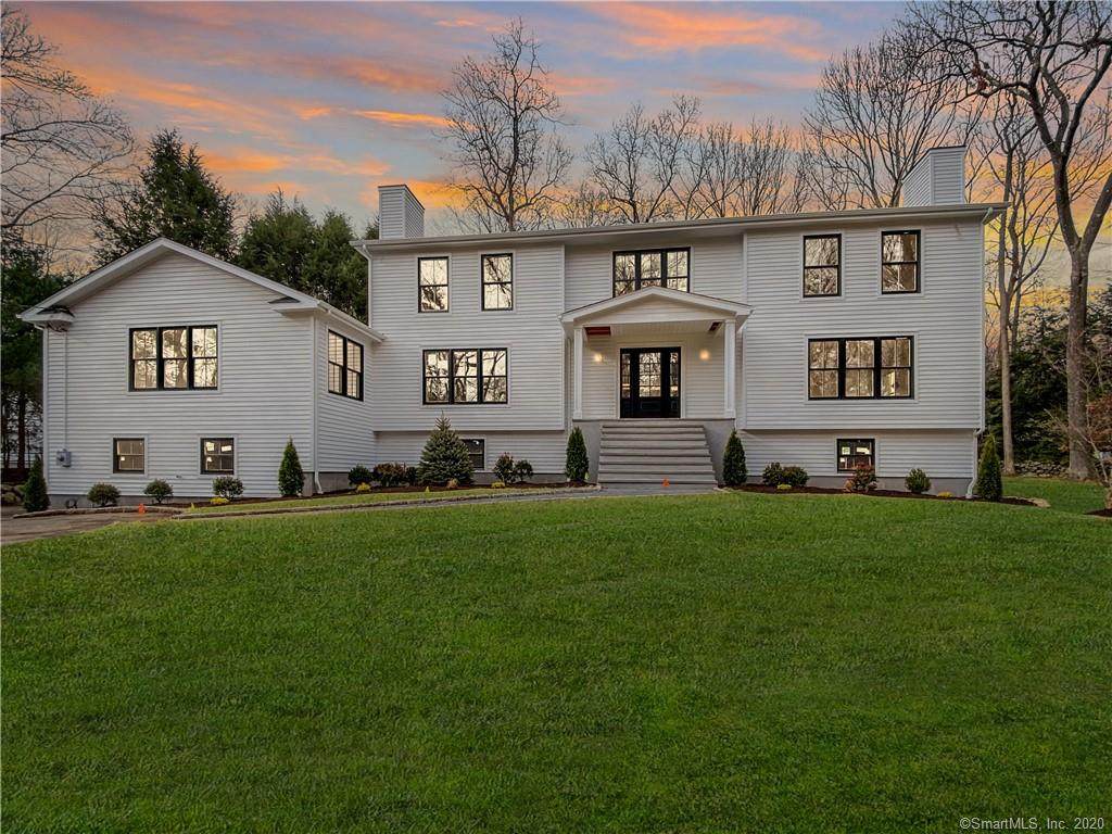 21 Tanglewood Lane - Photo 1